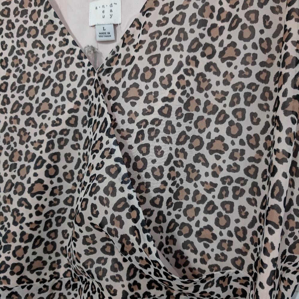 SALE 🎉 A New Day Leopard Print Tie Waist Dress - Picture 5 of 7